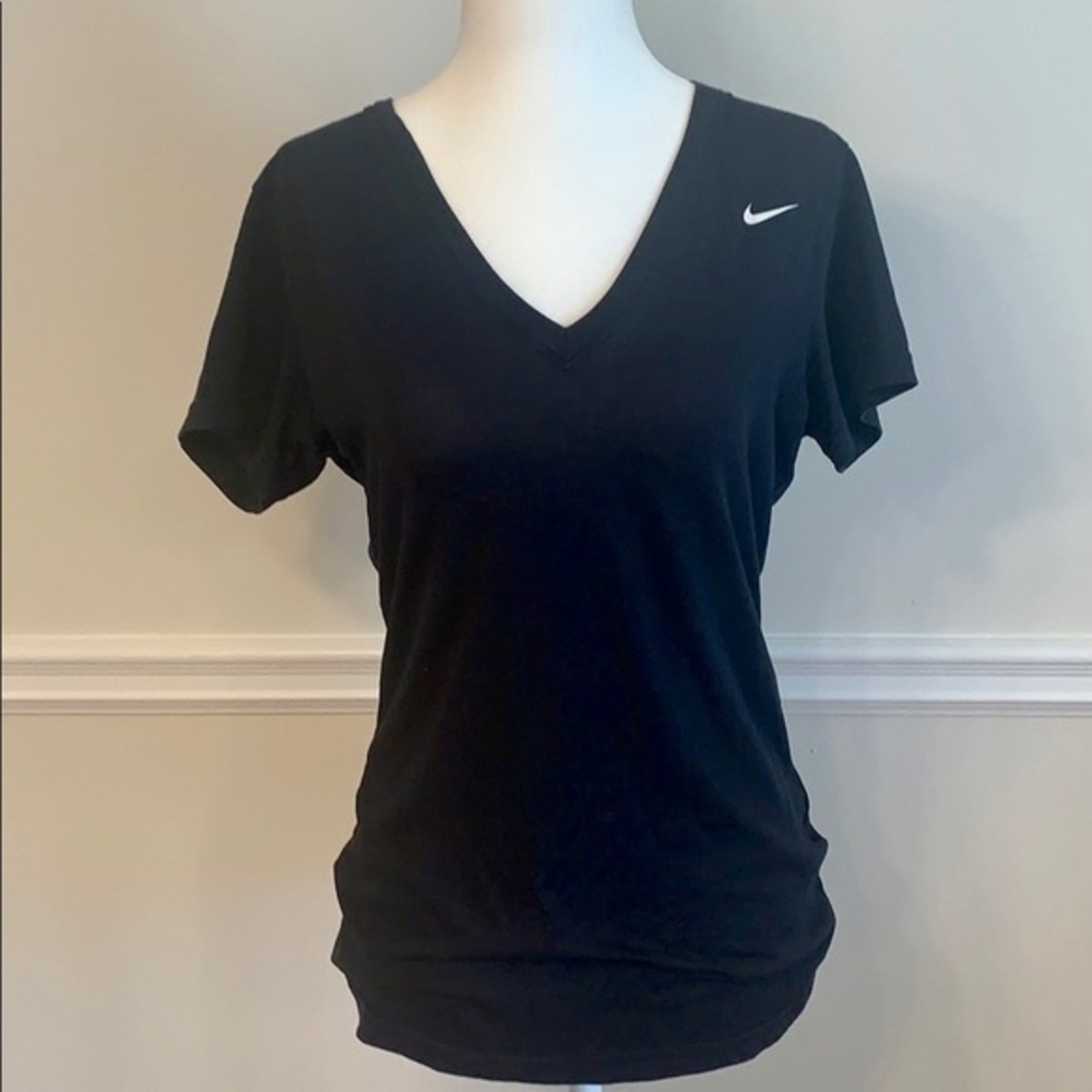 NIKE V-Neck DRI FIT Slim Fit Black Tee M